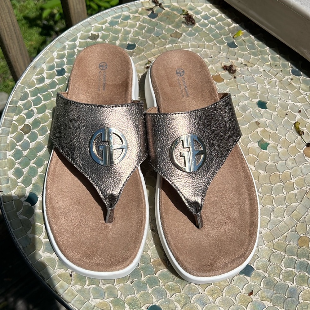 Giani bernini memory foam sportii sandals